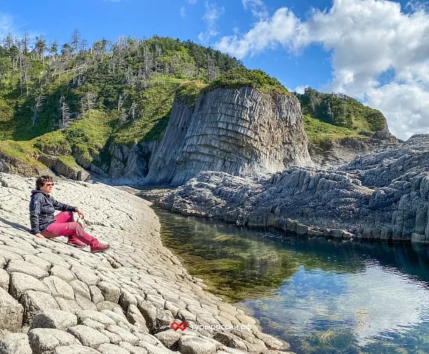 Изображение статьи Мыс Столбчатый: каменная симфония Кунашира Туры России