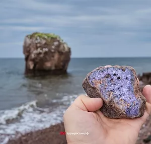 Как добраться до Аметистового берега и что посмотреть на мысе Корабль