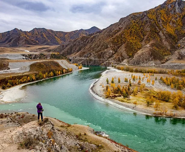 Изображение статьи Фотопутешествие на Горный Алтай из Москвы, золотая осень, 7 дней. Личный опыт Туры России