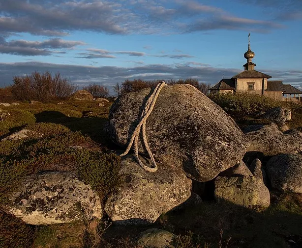 Изображение статьи Соловецкие острова: как добраться, где жить и что посмотреть Туры России