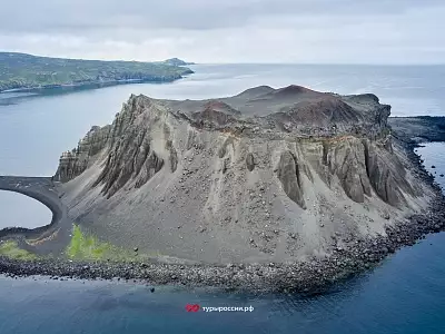 Пейзажи острова Парамушир и вулкана Эбеко